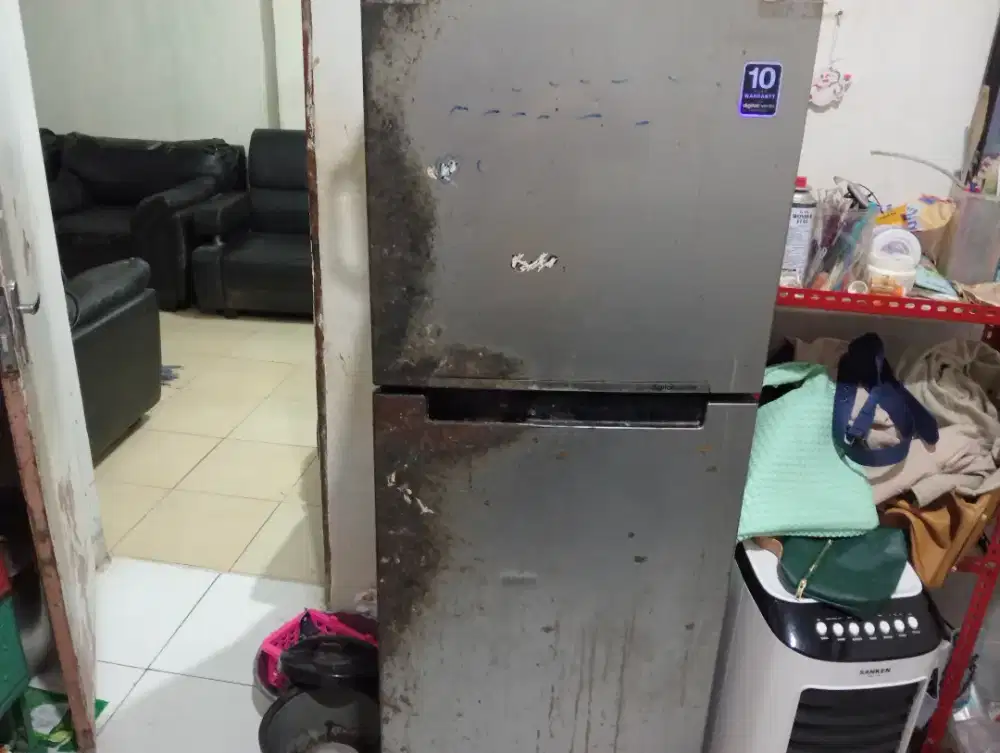 kulkas 2021 -2025 mirip, Samsung.