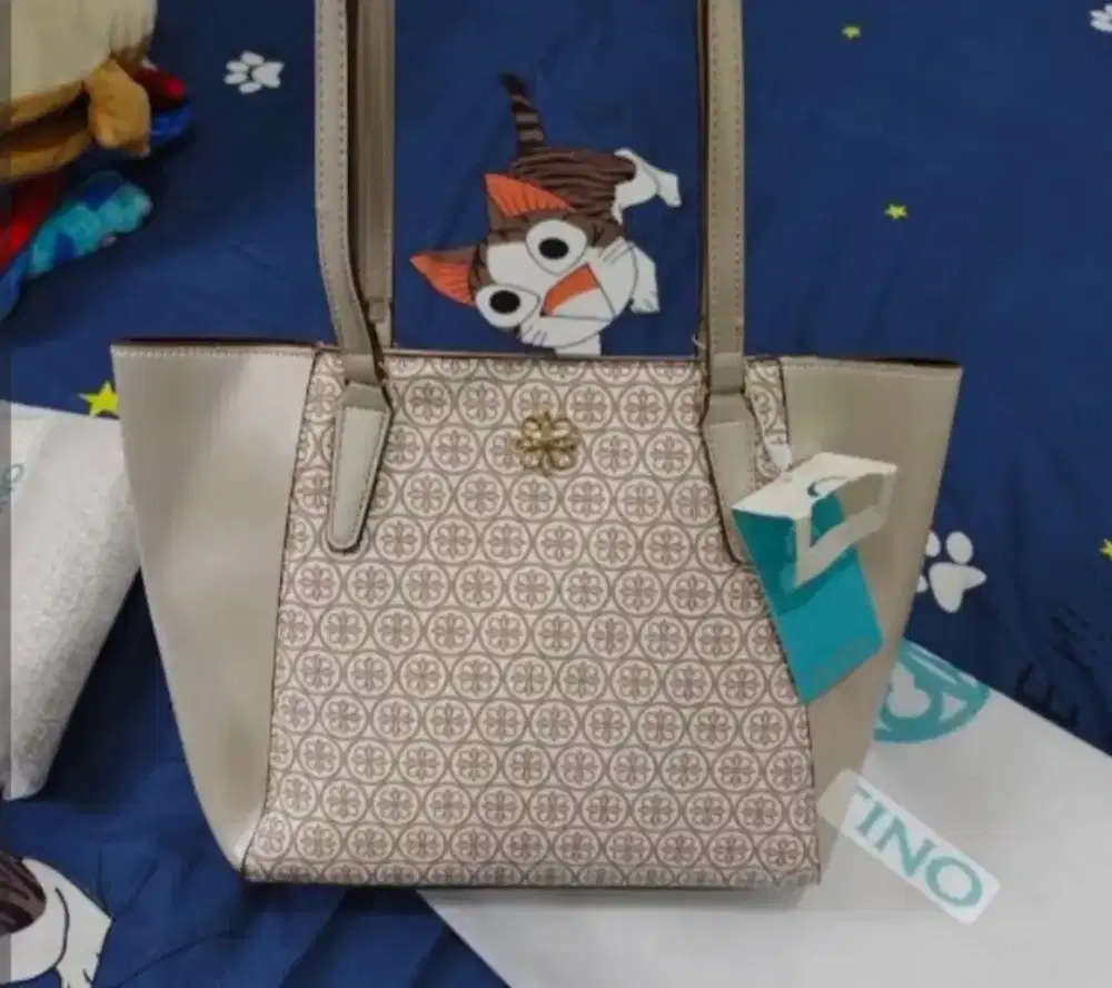 Jual tas Les catino harga asli 320k saya jual 150k