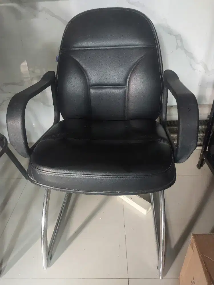 Dijual kursi kantor merk Gresco