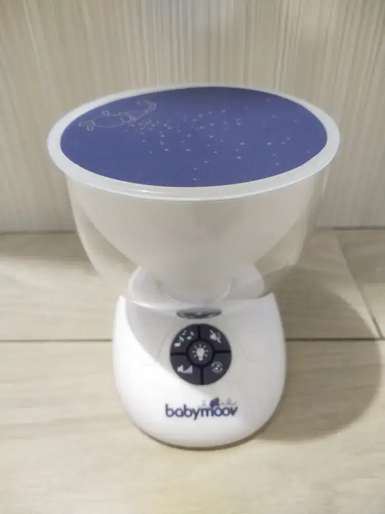 JUAL LIKE NEW Lampu Proyektor Baby Moov