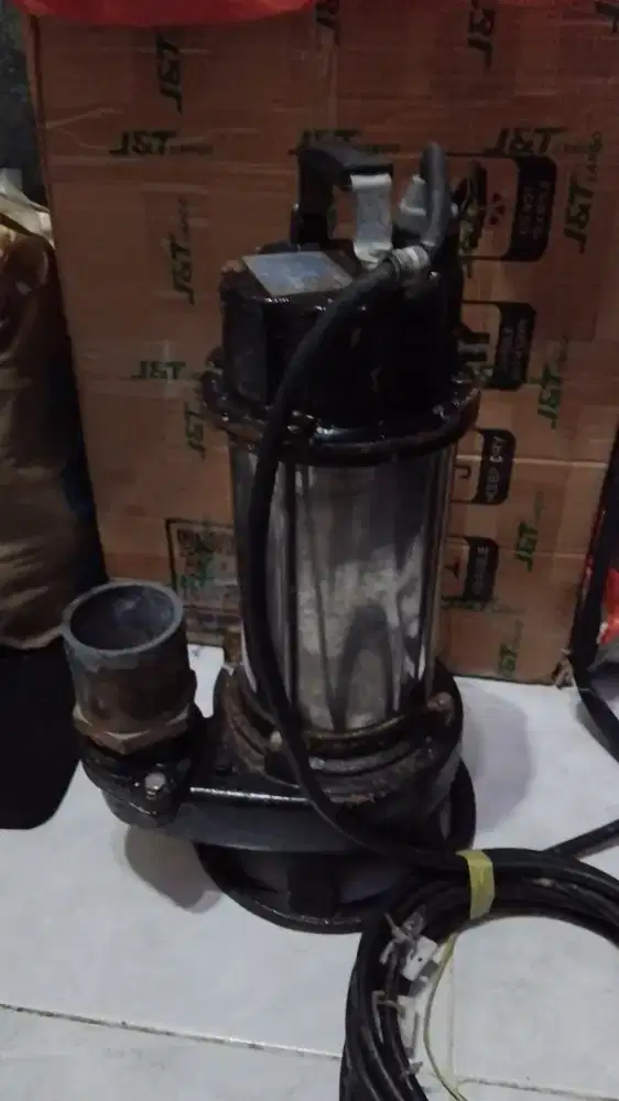 Pompa celup air kotor