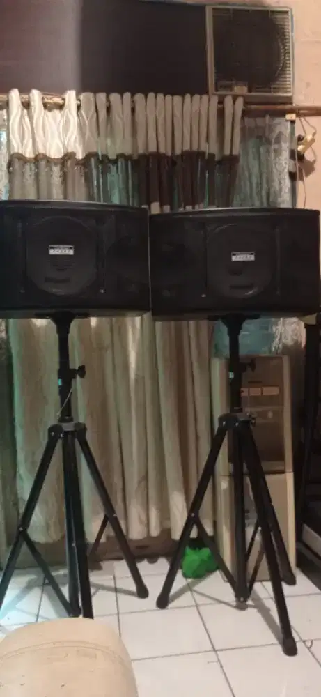 DIJUAL SEPASANG SPEAKER 12 inch