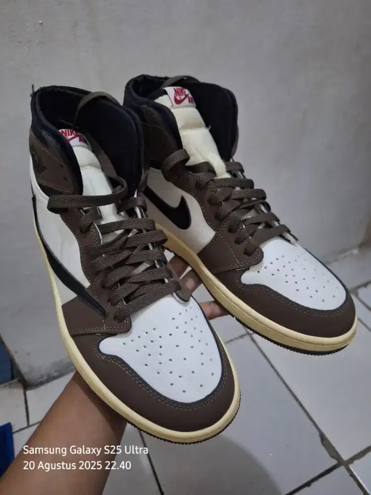Sepatu Nikeee AJ Travis Scott Cactus Jack size 41 second harga 850rb