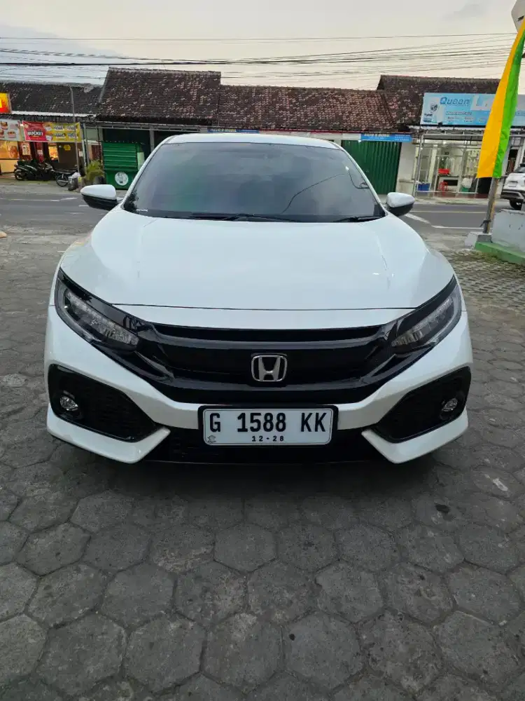 Civic turbo hatchback rs matic tahun 2018