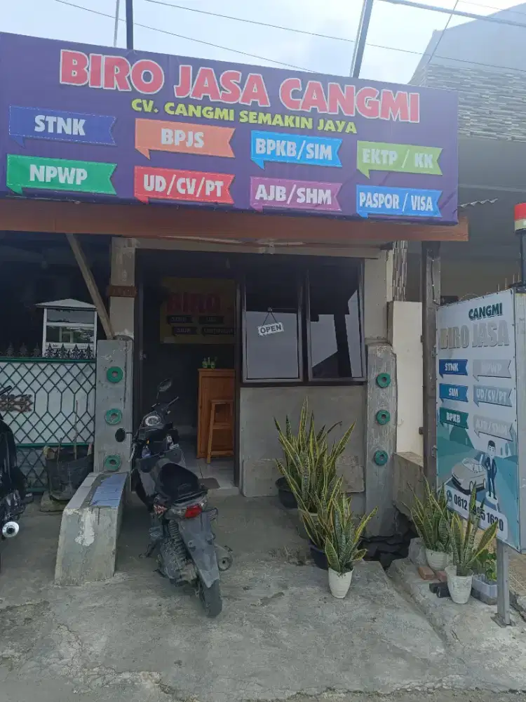 Penghasilan di Rumah Host Live & Konten