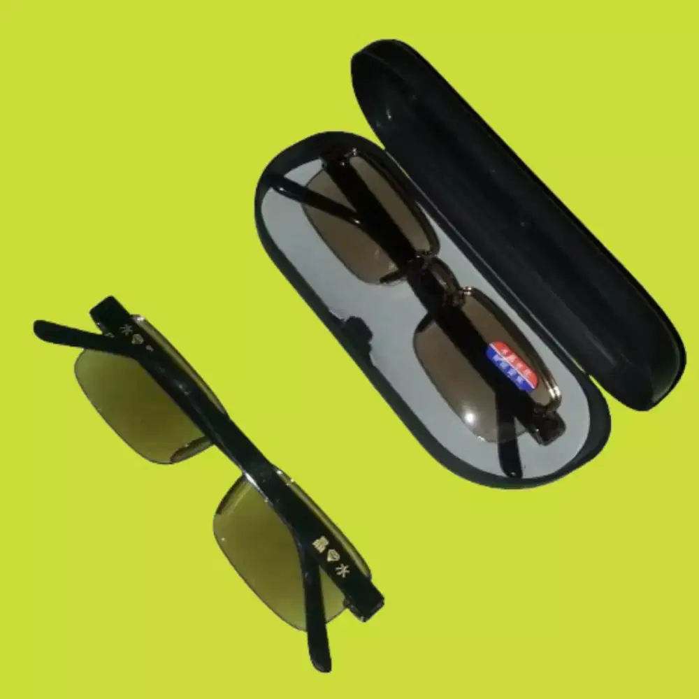 Alat Kacamata Baca Plus (+1) - (+2.5) Pria Wanita Fashionabel