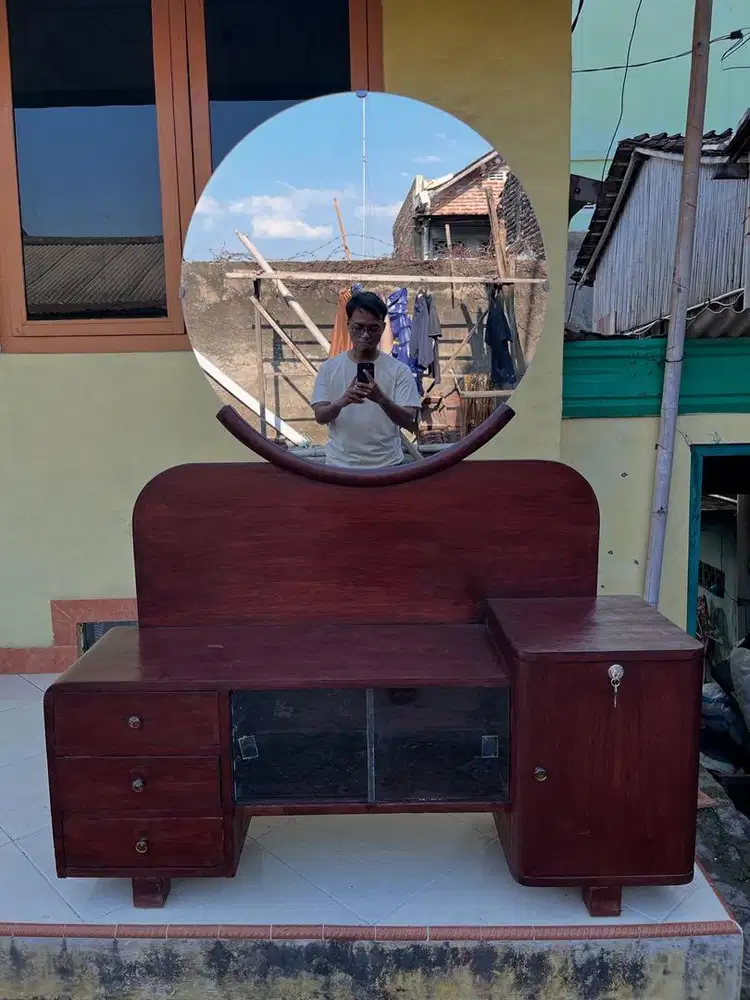 Meja rias lawasan kuno bahan jati