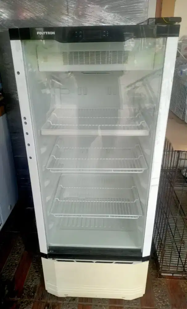 DIJUAL SHOWCASE HARGA SPESIAL SEGERA SEBELUM DIAMBIL!!