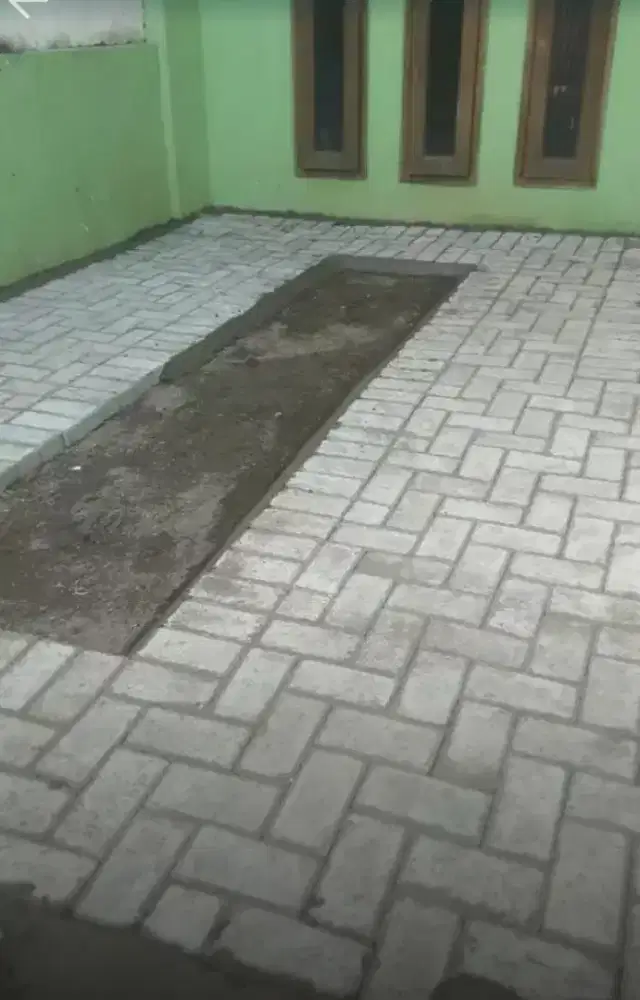 Ahlinya pasang paving