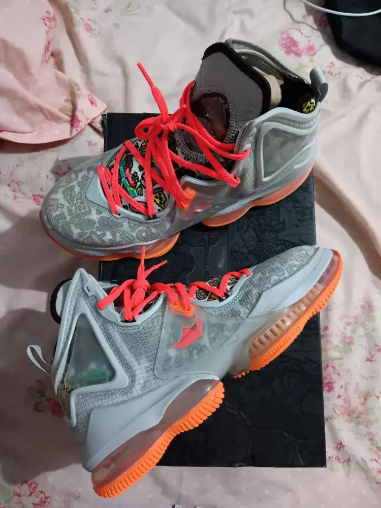 DIJUAL BASKETBALL SHOES NIKE LEBRON XIX