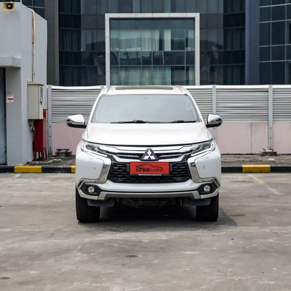 Pajero Dakar (sunroof) TH 2020