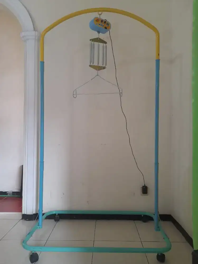 Ayunan bayi otomatis portable  chrome Baby Orient