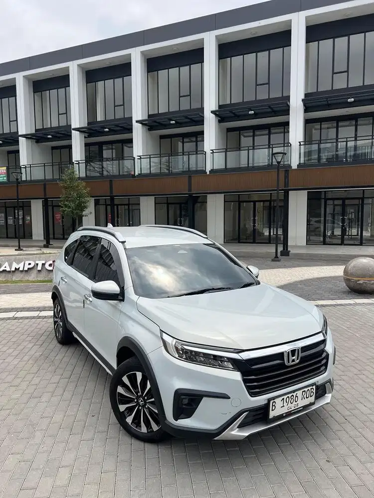 BRV Prestige sensing 2023 LIKE NEW