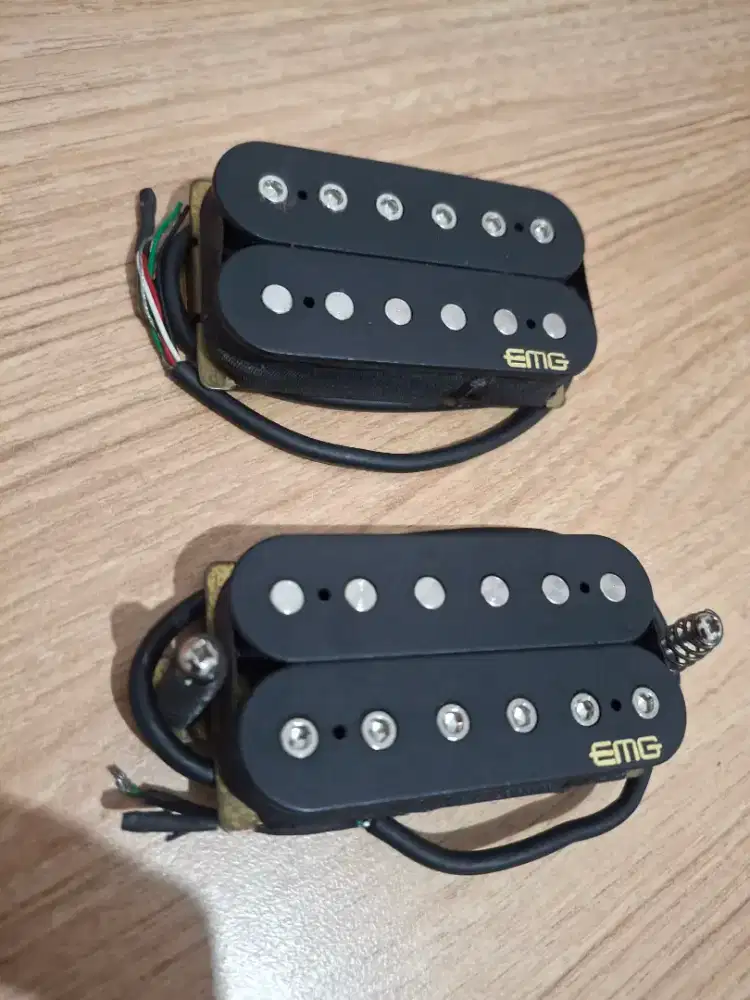 Pickup EMG pasif 1 set ( neck dan bridge )