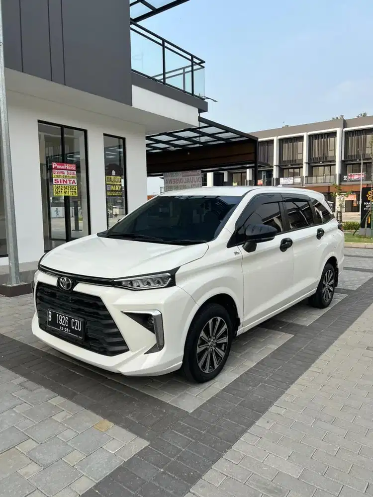 LOW KM MULUS TERAWAT LIKE NEW ! NEW Toyota Avanza 1.5 G AT 2021 Putih