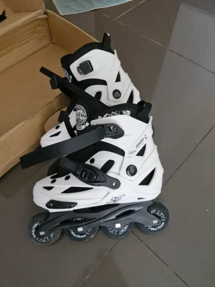 Dijual inline skate sepatu roda 40 sd 44