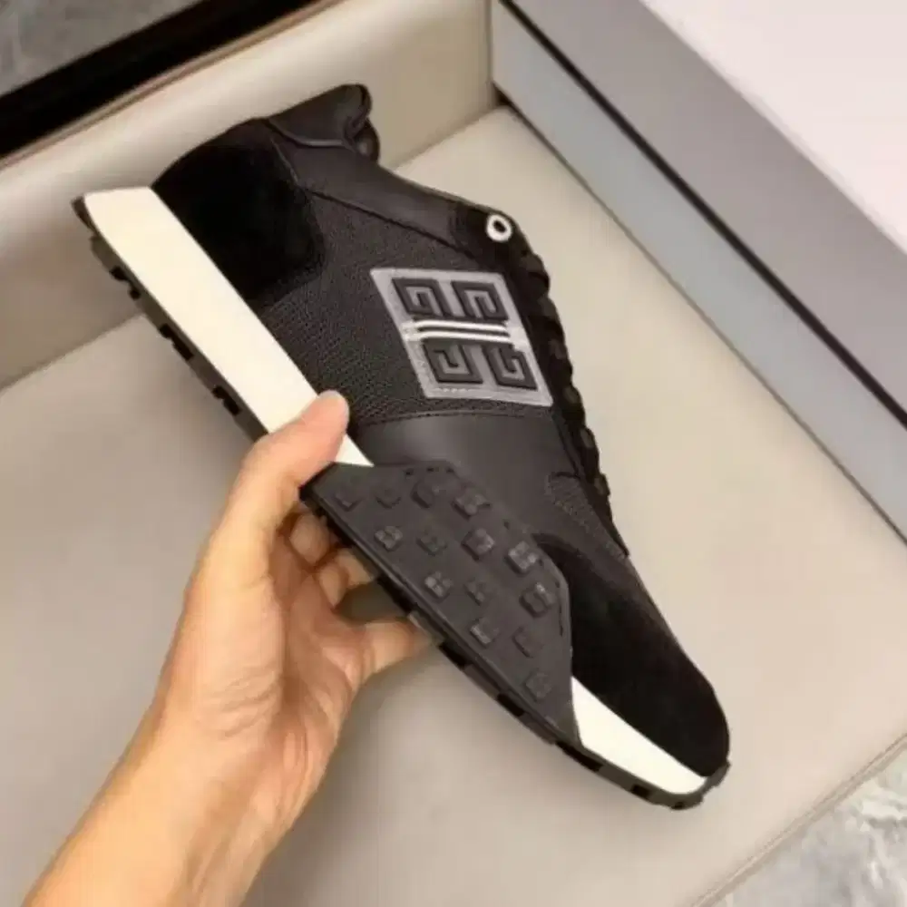 SNEAKER GIVENCY MEN BRANDED IMPORT