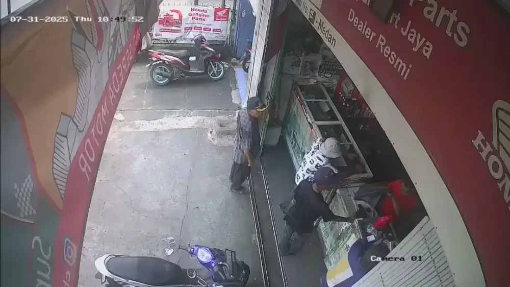 Dibutuhkan karyawan pria