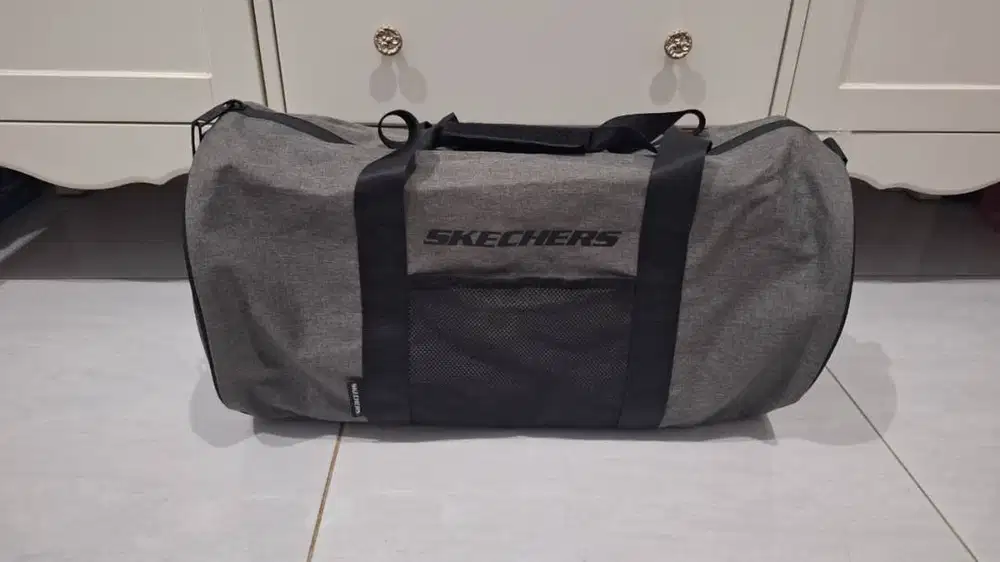Tas Travel SKECHERS - SKE Duffle with Bungee Travel Bag Unisex Origina