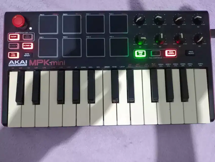 Jual Borong Midi Controller Keyboard 25Keys AKAI Professional MPK Mini