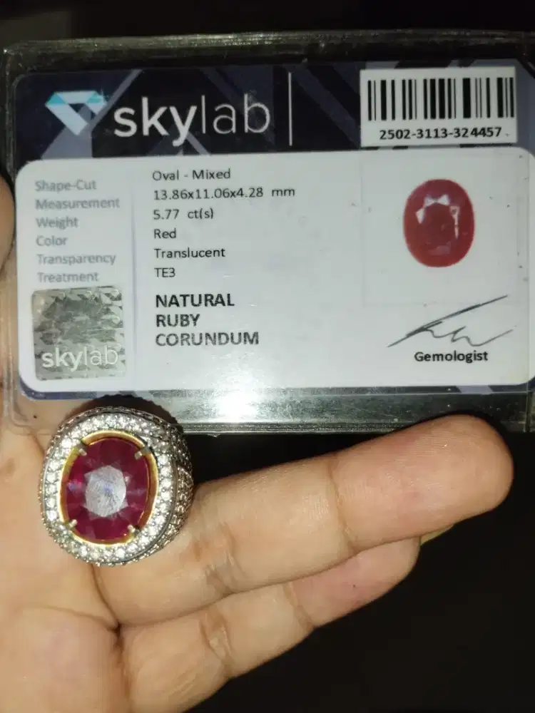 Batu permata natural ruby pigeon blood