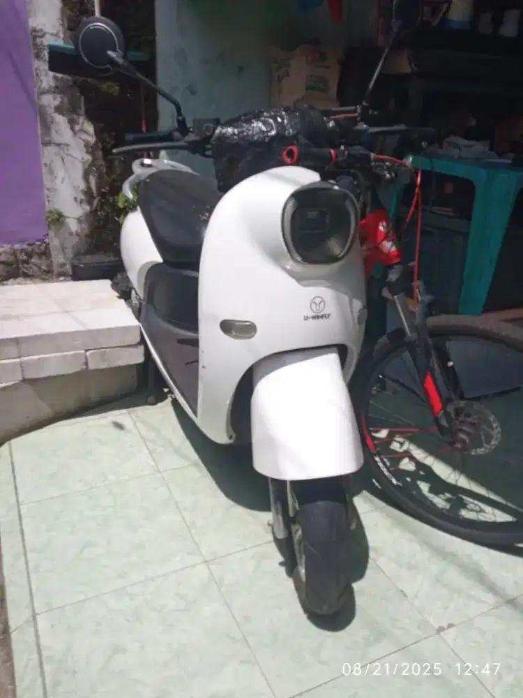 Motor listrik baterai drop