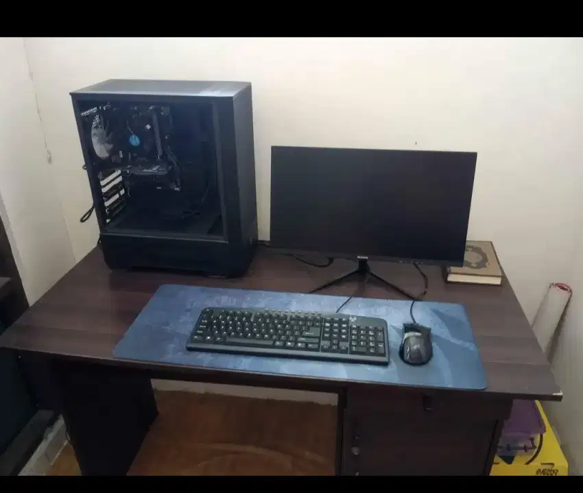 PC Intel i3 7100, Ram 8(4x2) DDR4, nvidia asus GT 1030 2 GB DDR5
