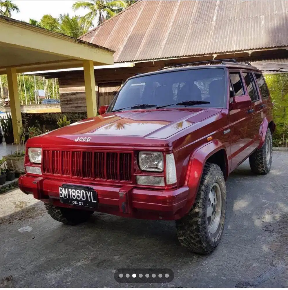 Jual mobil Cheeroke milik pribadi