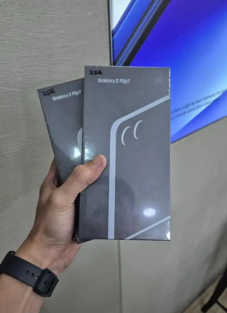 SAMSUNG ZFLIP 7 12/256 GB