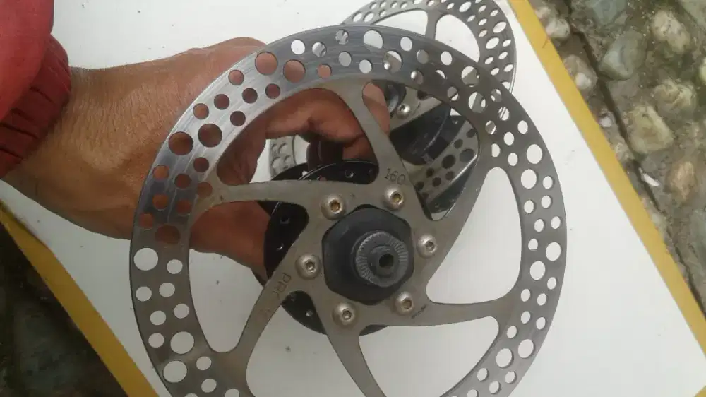 Hub shimano disc sepeda MTB XC spoke 36 masih ok