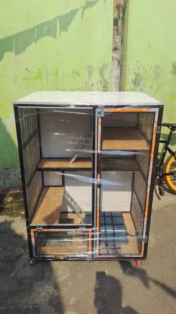 Kandang kucing noera