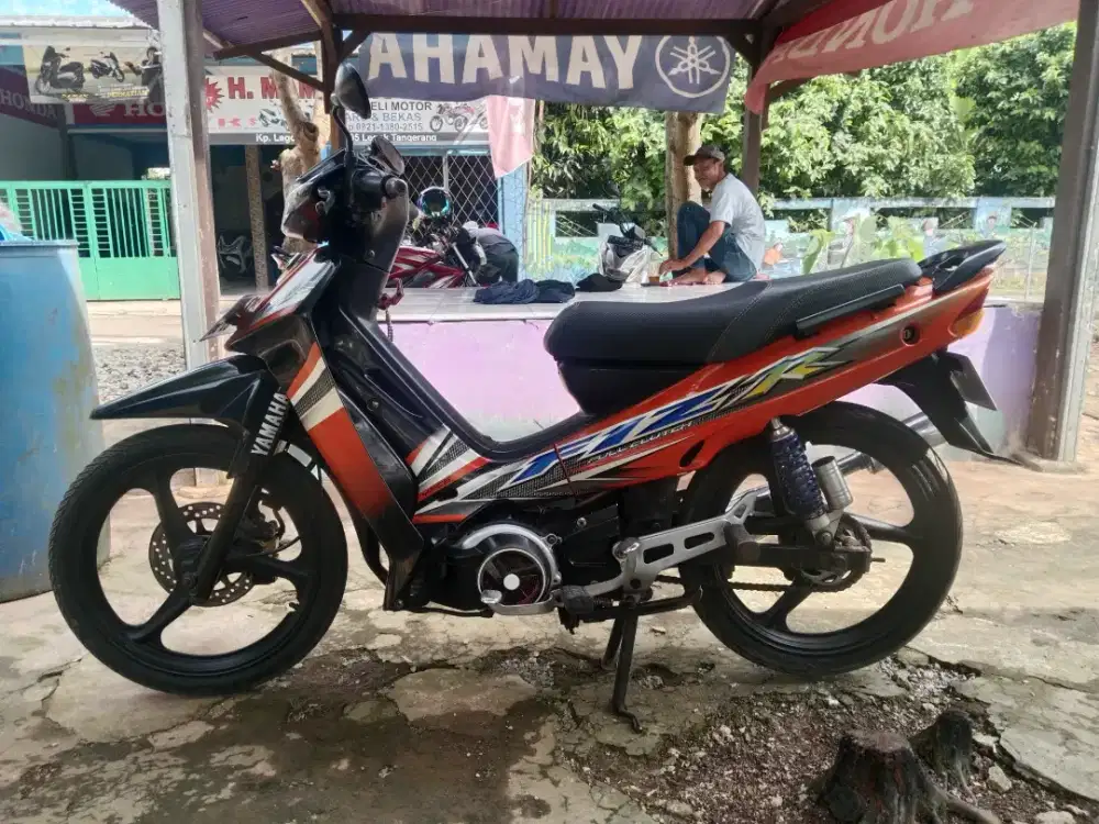 Yamah fizr tahun 2005 orisinal