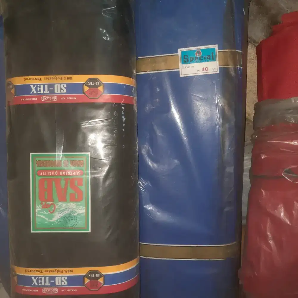 Bahan tekstil Sakura Polyester, warna Hitam, Biru, Merah, Hijau.