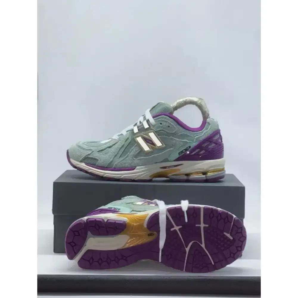 SEPATU NB 1906R size 42