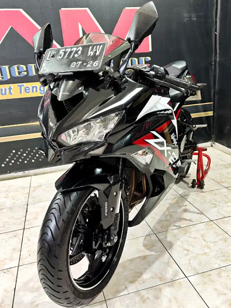 Zx25R ABS Qs 4cilinder KM.2rb Pearl White super.Anugerah motor rungkut