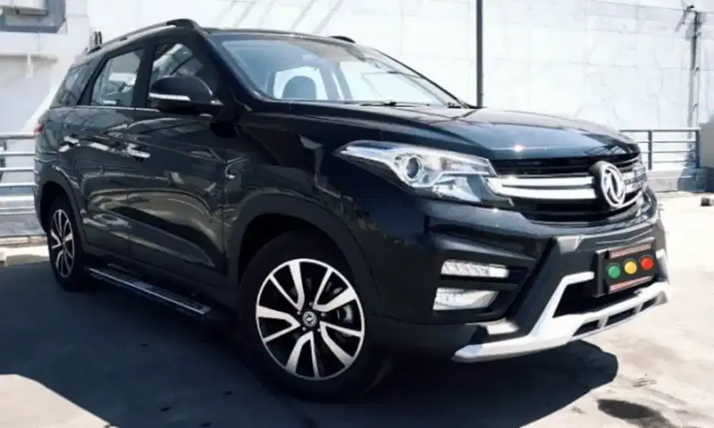 Odo dikit Sangat Istimewa DfskGlory 560-1,5TURBO Charge A/T 2019hitam.