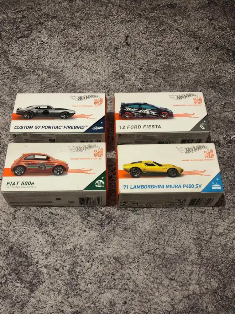 Hot Wheels ID Box Lamborghini, Pontiac, Ford, Fiat Mainan Diecast