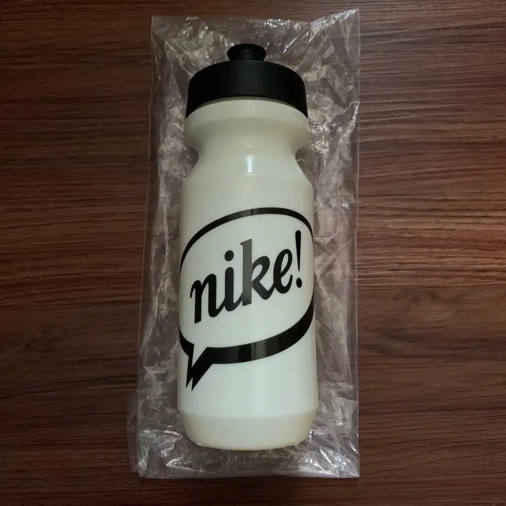 Botol Minum Nike Big Mouth Graphic 650ml - Putih | Original
