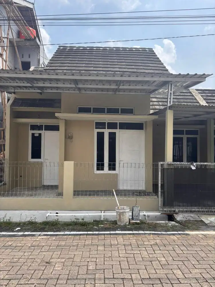 Dijual rumah di selatan  Semarang