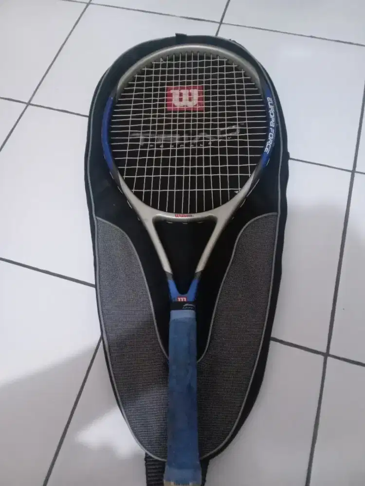Raket tenis wilson europa force