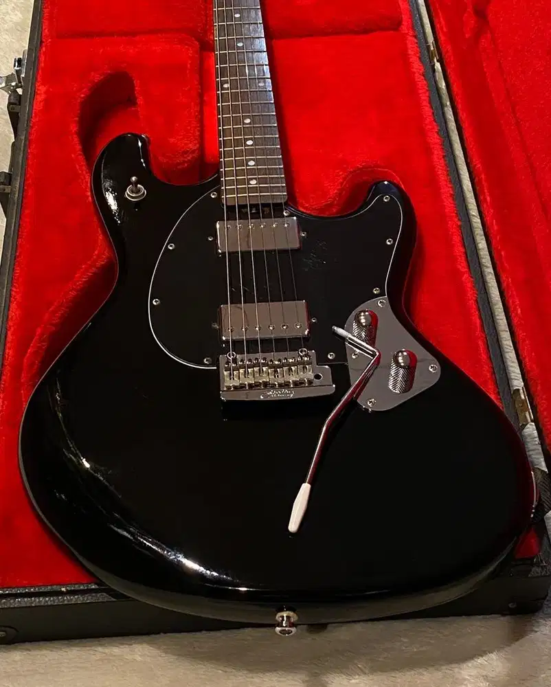 Sterling By Musicman  SR50 Stingray Black