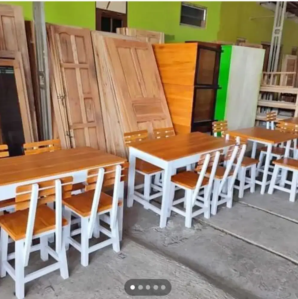 di juwal meja kursi lestoran 1 set