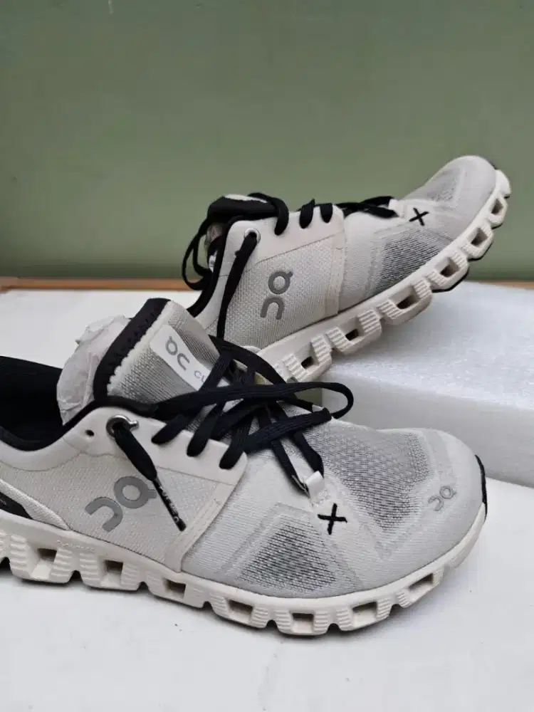 On Cloud X3 sz W6