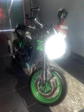 kawasaki Z 900 gen 2 motor simpenan jarang pakai low km 800 perak