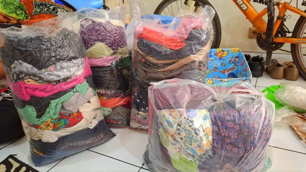 Habisin sisa baju jualan 350ribu mix  (130pcs)