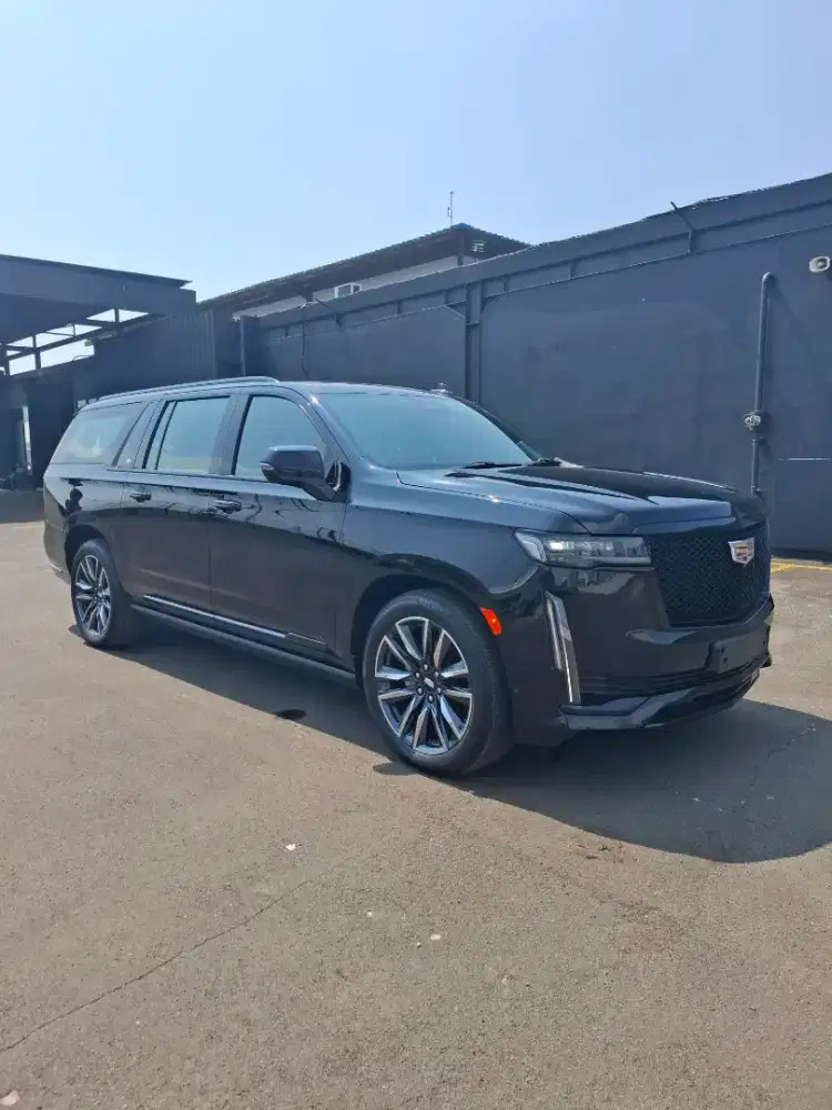 2025 Cadillac Escalase ESV Sport