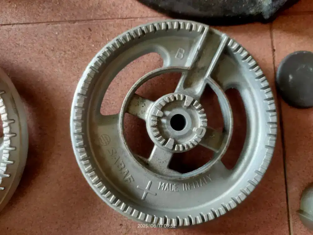 Dudukan kompor tanam