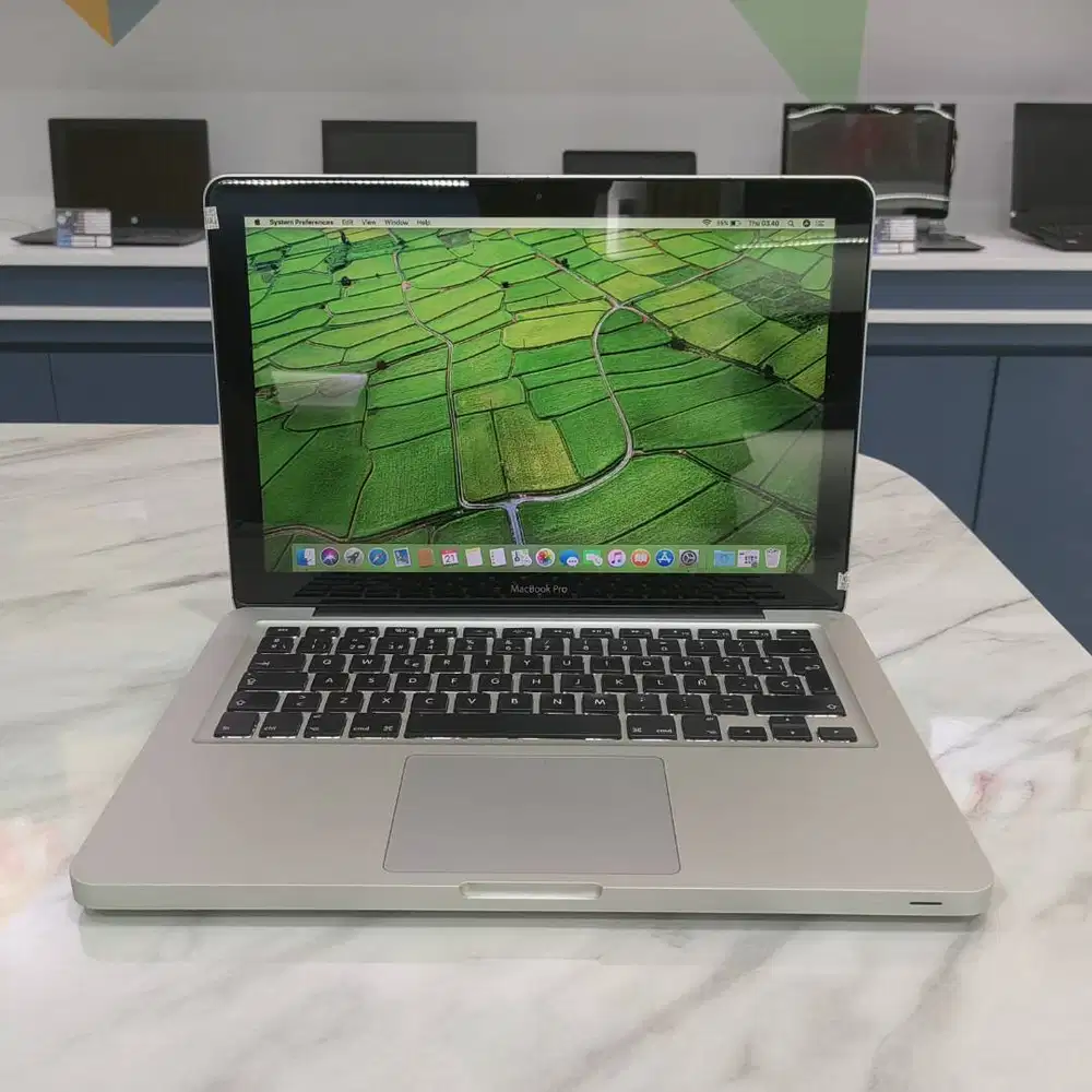 [MB03] Laptop Editing 8GB 256GB 14inch Siap Pakai