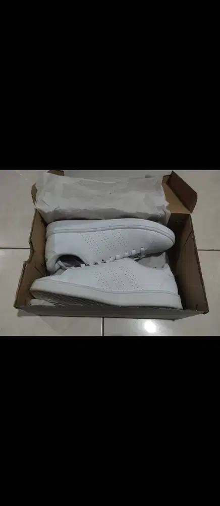 Sepatu Adidas Sneaker Casual Sz 42