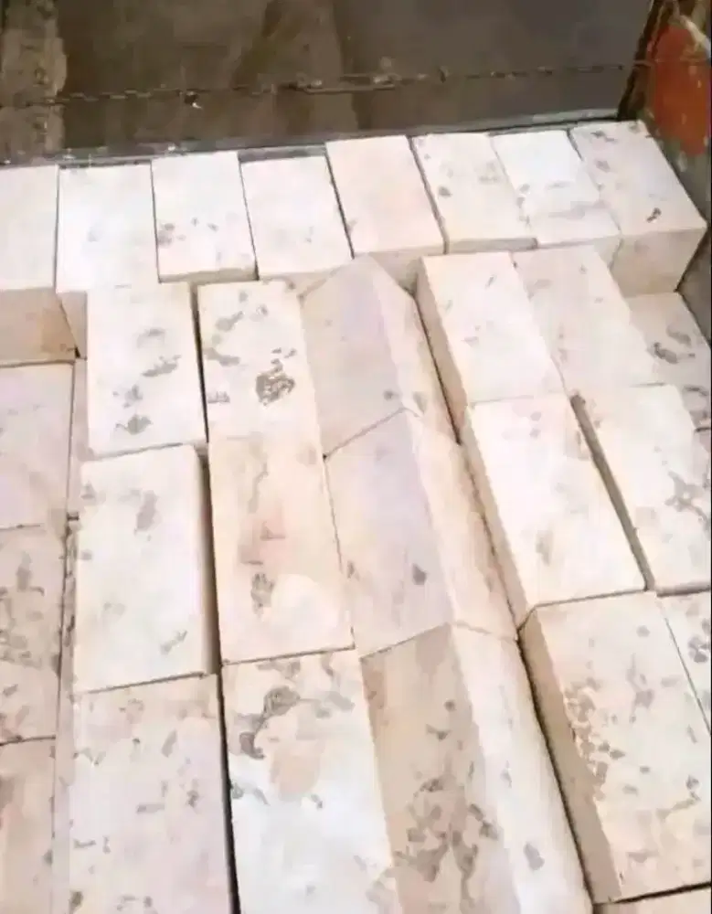 Batu kumbung pondasi